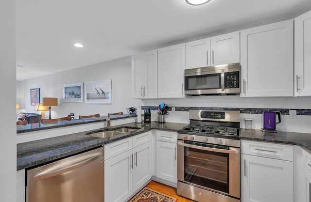 Charming 2BR/2Bath ocean view apartment with parking in downtown Sea Bright