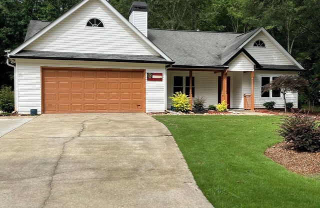 Charming 3-bedroom house in quiet cul-de-sac in Senoia