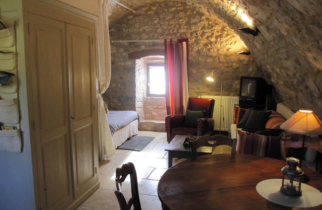 Charming 3 * stone cottage between Aveyron and Lozère
