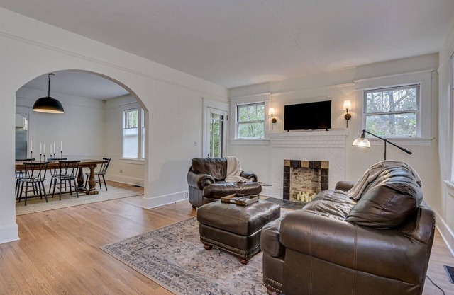 Charming 3BD/2BA Historic Augusta Bungalow - Private Pool!