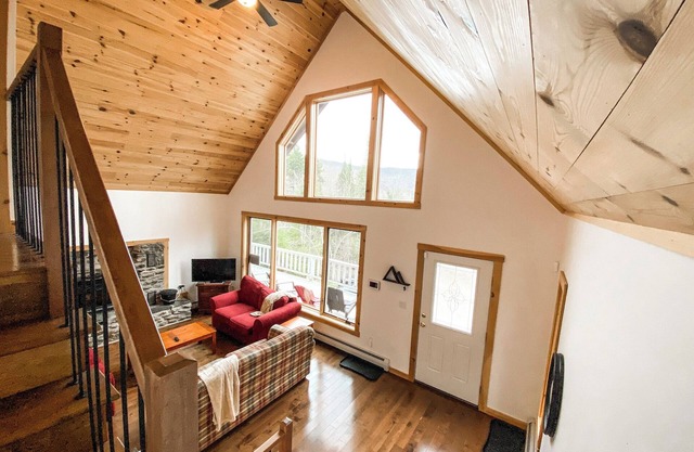 Charming 4-bedroom chalet near Jay Peak