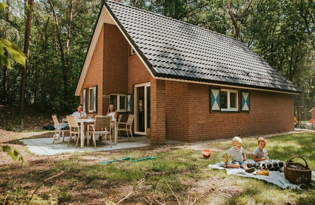 Charming 6-person bungalow, suitable for all seasons.