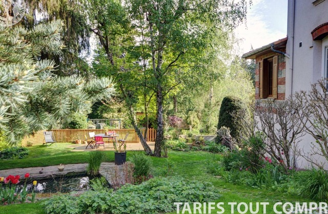 Charming 60m² Apt with Garden, EV Charging, and Modern Amenities in Andrézieux-Bouthéon