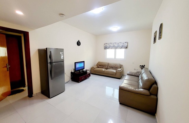 Charming and spacious 2-bedroom apartment with 2 bathrooms, kitchen and balcony.