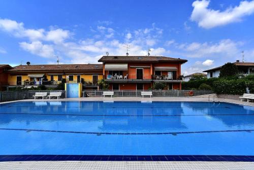 Charming apartment in Pacengo, garden view, 60 sqm