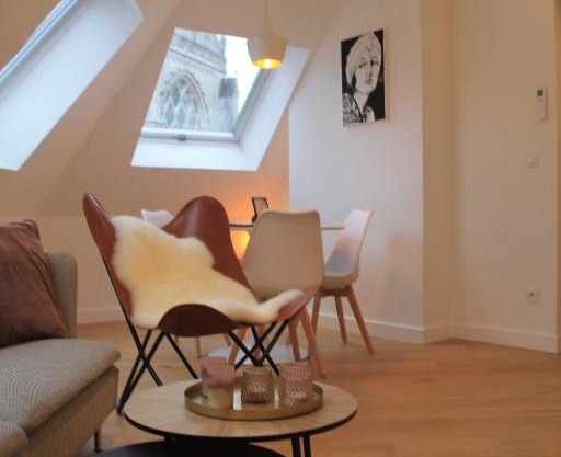 Charming Apartment with Cathedral View! On the 4th floor
