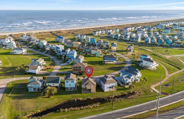 Charming Beachside Retreat: Steps from the Sand and Surf