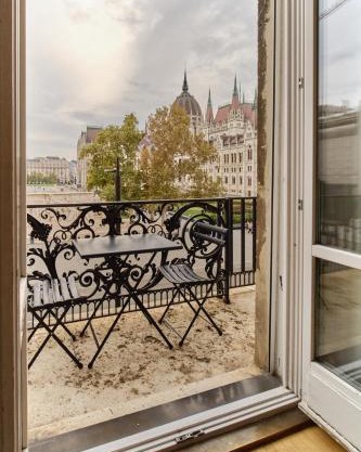 Charming Budapest Apartment with Parliament Views