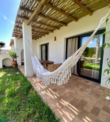 Charming Bungalow in Tarifa with Garden