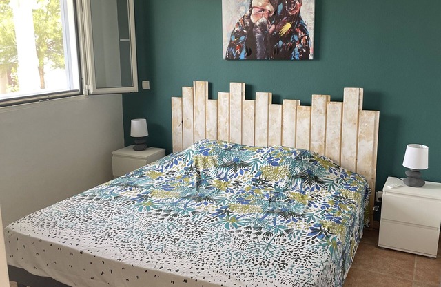 Charming cosy apartment 5mins from the beach