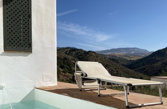 Charming cottage and beautiful views of Torcal de Antequera