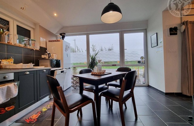 "Charming Cottage in former Farmhouse: Terrace, BBQ, Wi-Fi, Pet Friendly, Near Nature and Leisure Park"