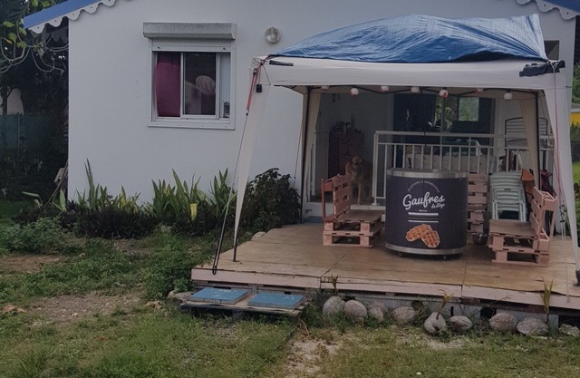 Charming couple's room in a homestay