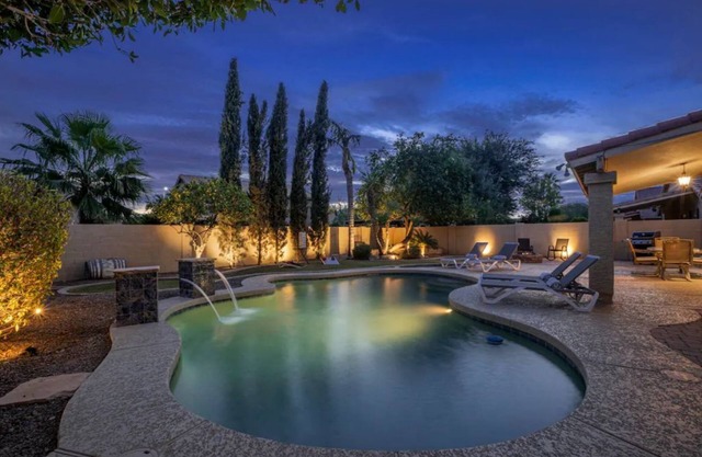 Charming Desert Oasis w/*HEATED* Pool! - Chandler