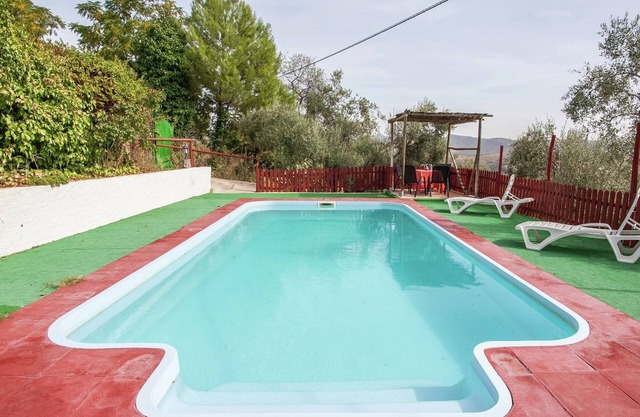 Charming Farmhouse Retreat