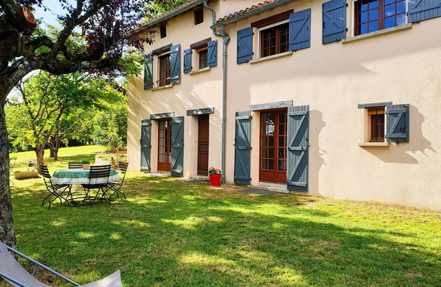 ★ Charming house in the countryside with swimming pool ★