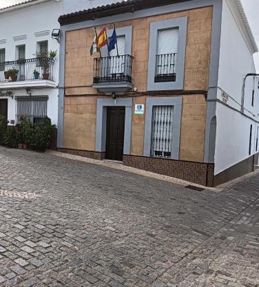 Charming house with mountain view in Encinasola, fireplace