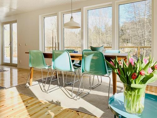 Charming House With Sea Proximity On Djurö