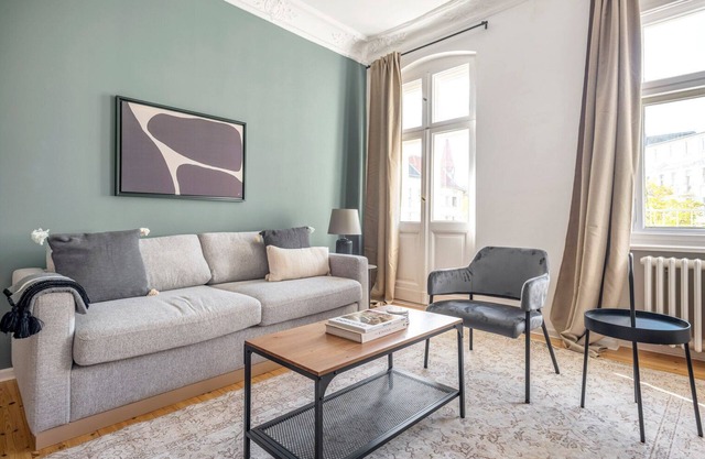 Charming Neukölln 3BR, by Blueground