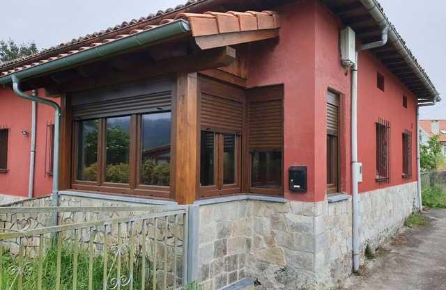 Charming newly renovated country house with ample land for exclusive use