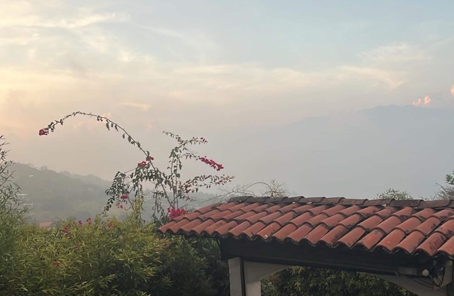 Charming Private 1 bedroom Queen Size in San Antonio Escazu San Jose