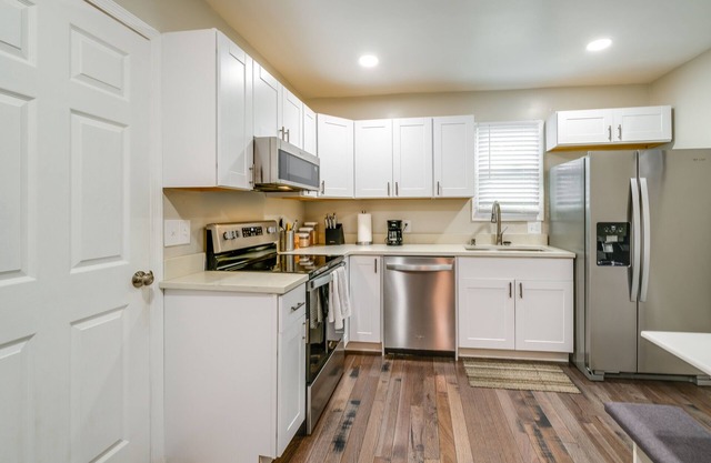 Charming Roanoke Vacation Home - 1 Mi to Downtown!