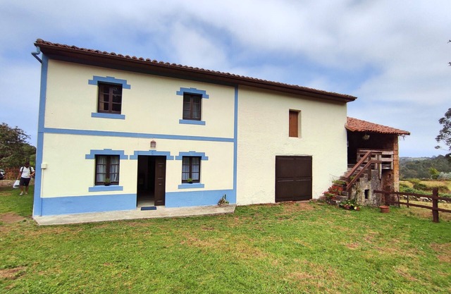Charming rural house near Playa de Rodiles