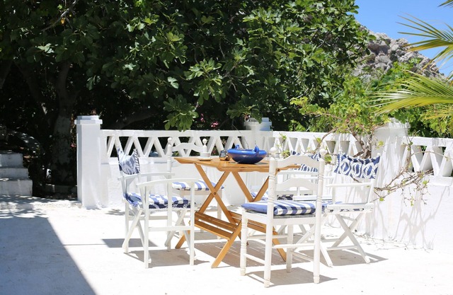 Charming Seaside Retreat with Panoramic Views in Belyounech