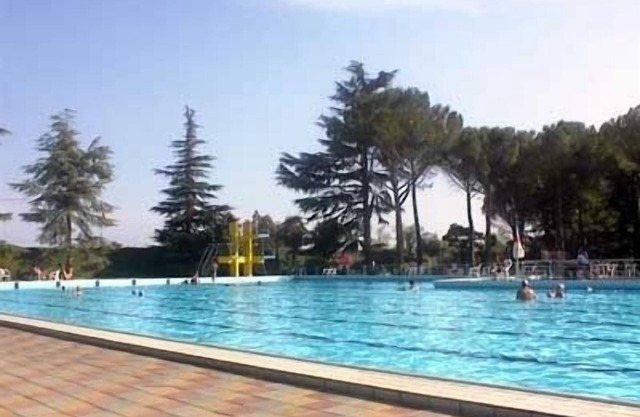 Charming spacious central Sansepolcro Garden Apartment in front of Ancient Walls