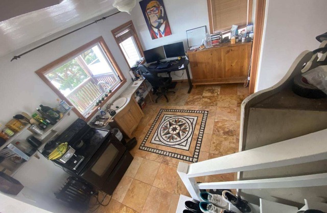 Charming Studio Space in Ingleside