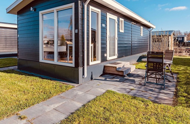 Charming studio with WiFi, in Giethoorn