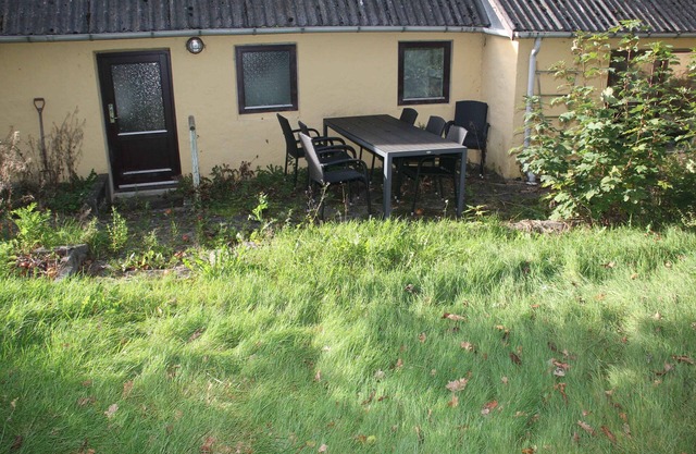 Charming summer cottage offers idyllic oasis