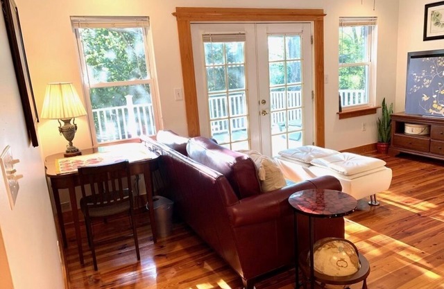 Charming Summerville Cottage