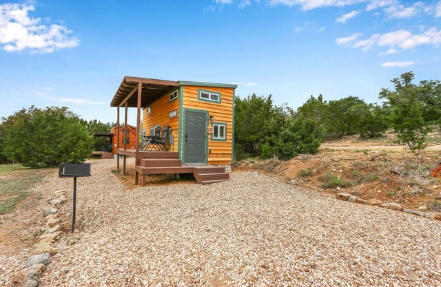 Charming Tiny House in Dripping Springs w/Grill, Fire Pit & Views