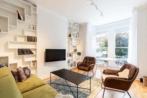 Charming Two-Bedroom Flat in West Hampstead