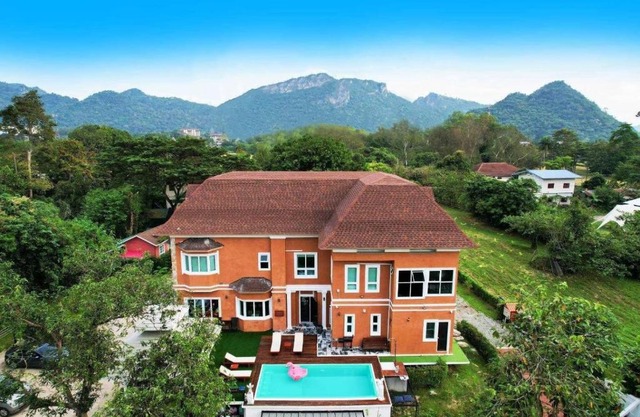 Chateau de Luxi Khao Yai - ชาโตว์ เดอ ลูซี่ เขาใหญ่