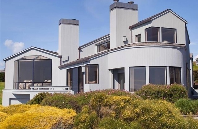 'Chateau Relax-O' Oceanfront,Closest to sand,Sweeping Views,Free Night Offer.