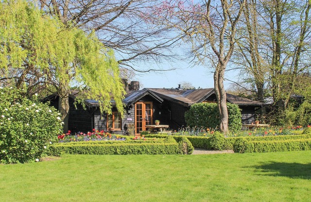 Chestnut Cottage - 27636