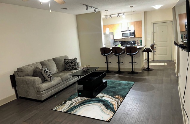 Chic 1-bedroom apartment in wonderful Perimeter Center