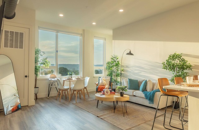 Chic 1BR Apt w/ WiFi + Parking, AC in lovely East Orange