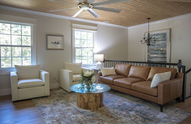 Chic and Cozy 3-bedroom house near Midtown and easy Greenway Access!