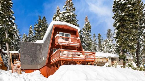 Chickadee by AvantStay Modern A-Frame Cabin