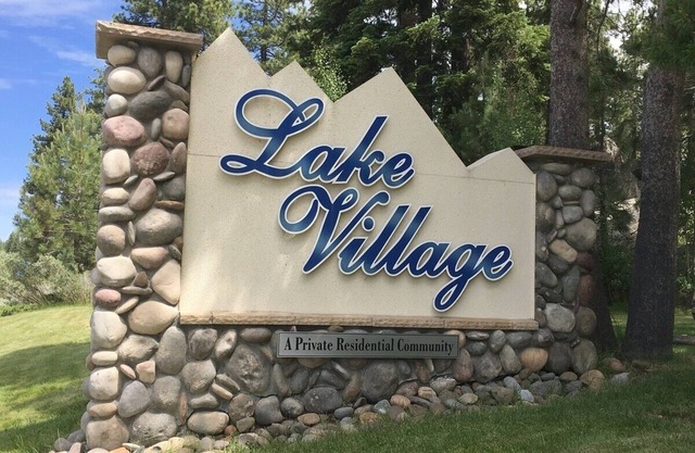 Chimney Rock Condo 3 Bedroom Condo by RedAwning