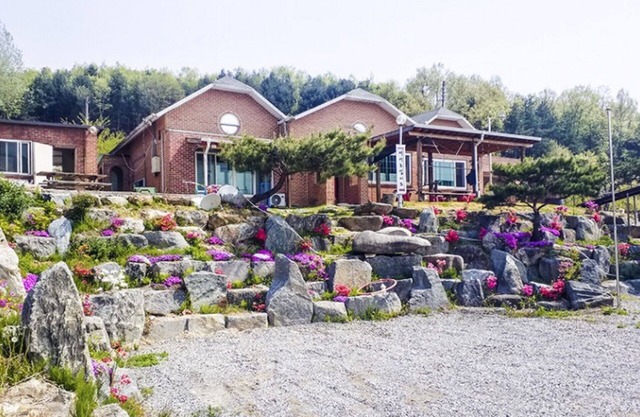 Chungju Garden Arirang Pension