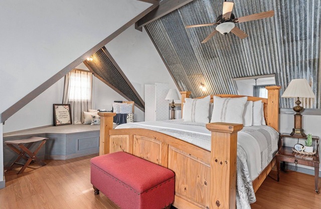 Circle D Guest House | Pet Friendly Country Escape
