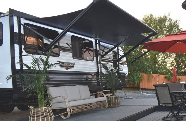 Citrus Grove in Temecula Wine Country -nResort like accommodations with Jacuzzi