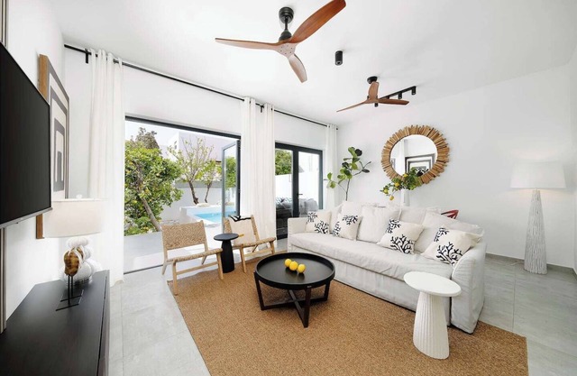 CitrusTree 3BR Pool Villa near Beaches