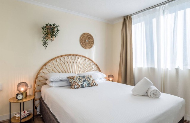 City Convenience & Comfort at The Abbey on Roma