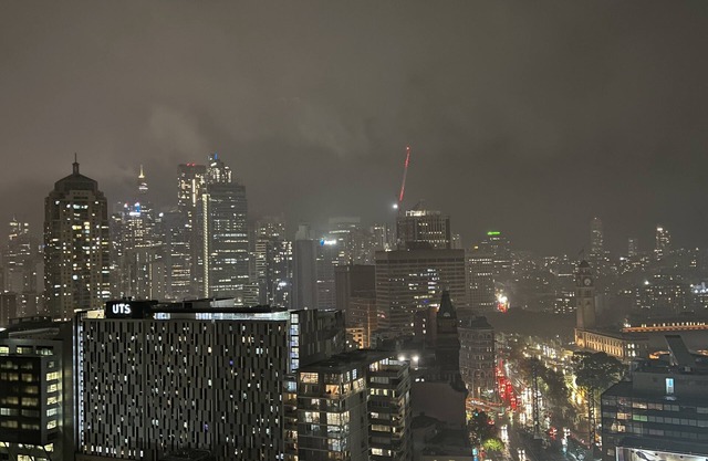 City Views W/pool Walking Distance to Darling Harbour