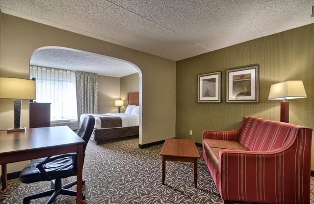 Clarion Inn & Suites Cortland - University Area